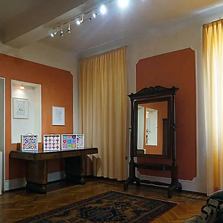 1 Stile Gallery & Book Mantua