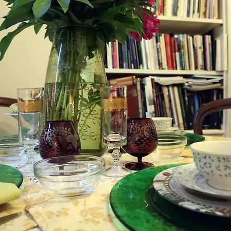 Oda ve Kahvaltı 1 Stile Gallery & Book Mantua